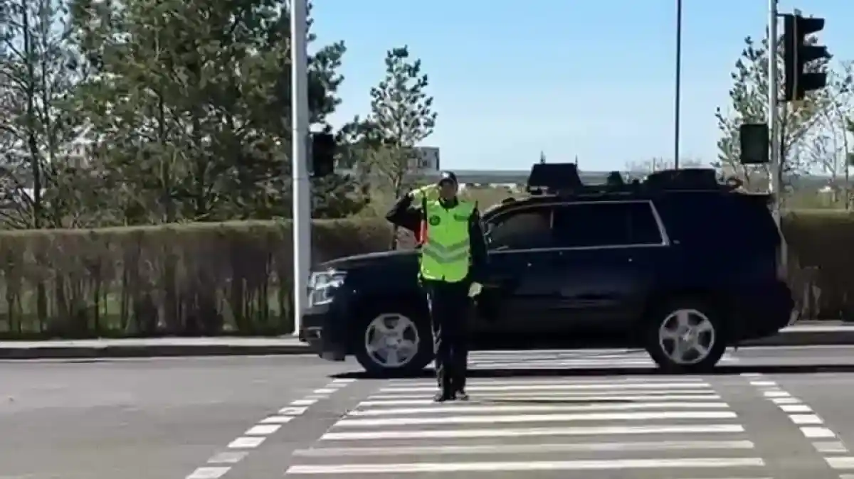 Астаналық тұрғын қалай полицейдің мобилографы болғанын айтып берді (видео)