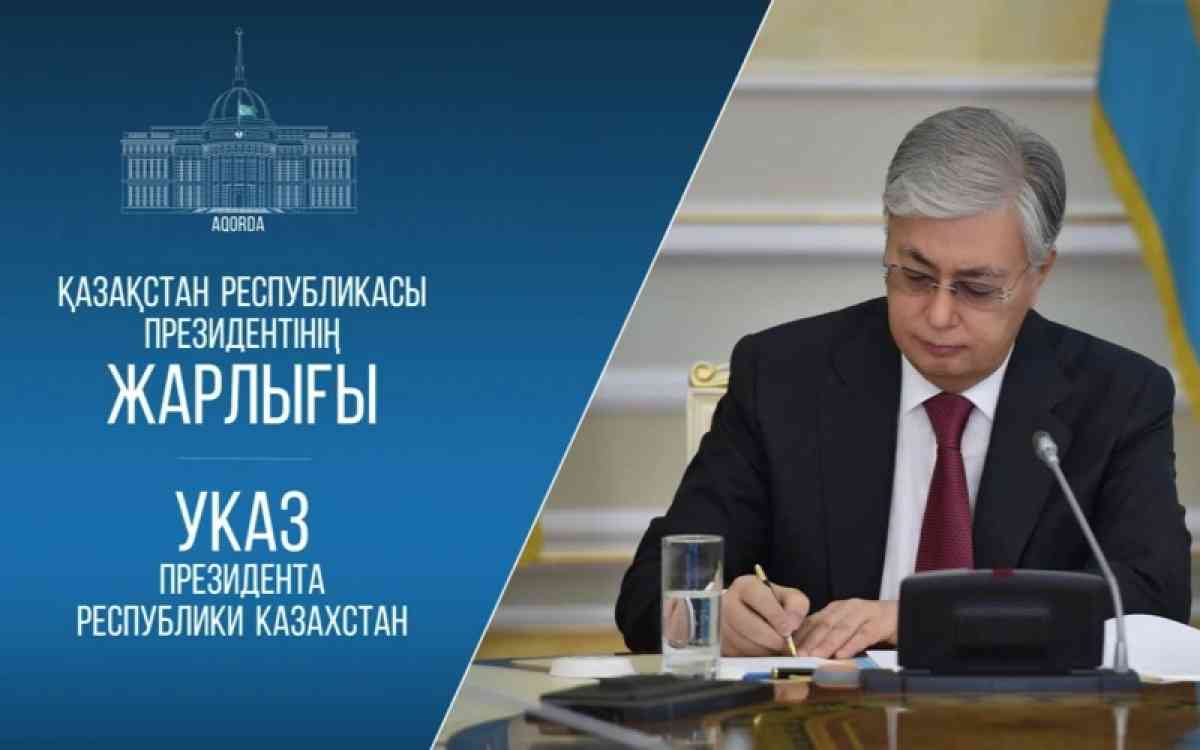 Президент соғыс ардагері Кенжебай Мәденовке «Халық қаһарманы» атағын берді