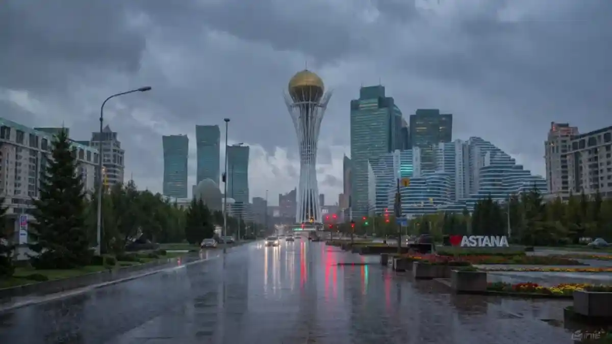 Астанада апта ортасында жаңбыр жауып, күн суытады