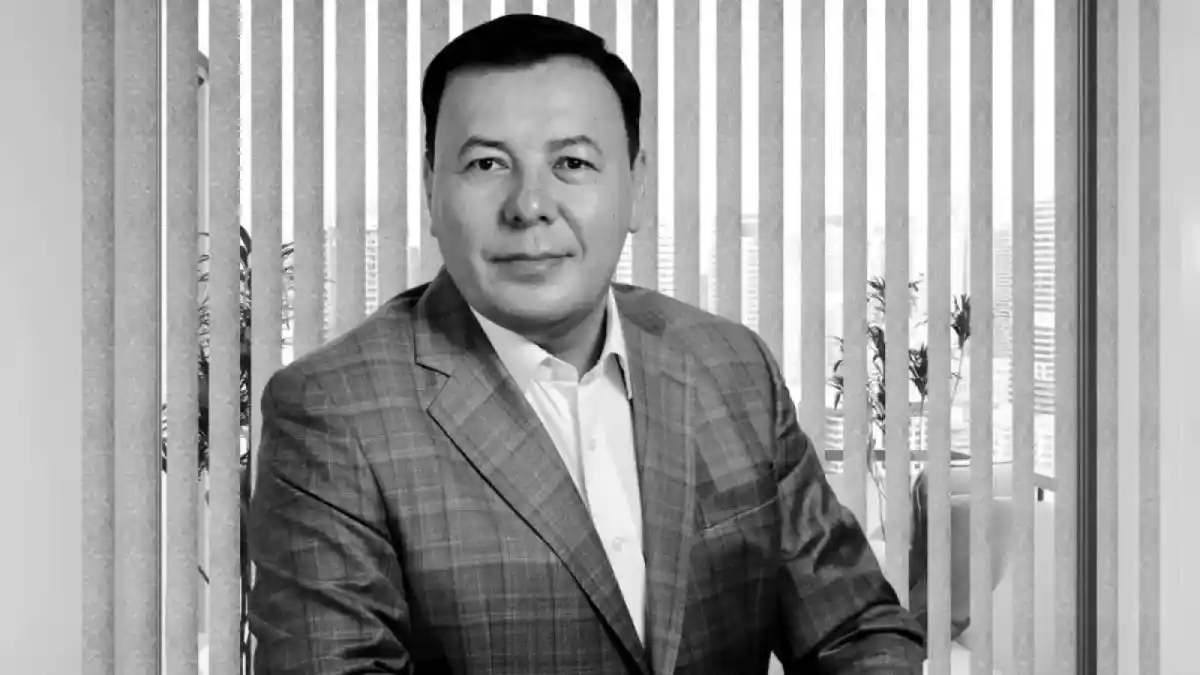 Депутатқа пластикалық ота жасаған клиника мәлімдеме жасады