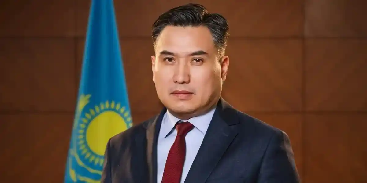Еңбек министрі қанша жалақы алатынын айтты