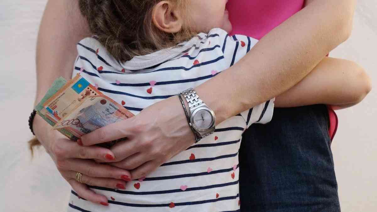 Бала күтіміне қанша теңге төленеді?