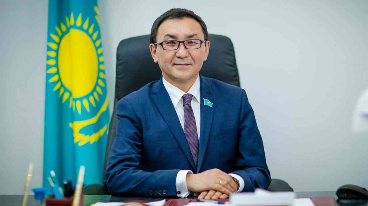 ҰҚК Батыс Қазақстан университеті ректорына қатысты тергеу басталғанын растады