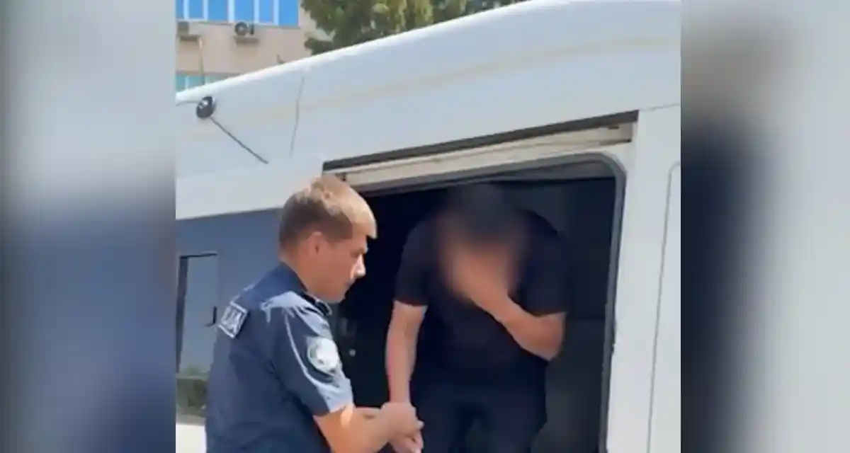 Алматыда мүгедек енесін зорлаған күдікті ер адам ұсталды (видео)