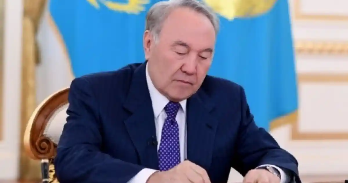 Нұрсұлтан Назарбаев әскери қызметкерлердің қаза болуына байланысты туған-туыстарына көңіл айтты