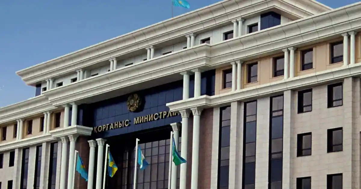 Айдос Мырзахметов Қорғаныс министрі болып тағайындалды