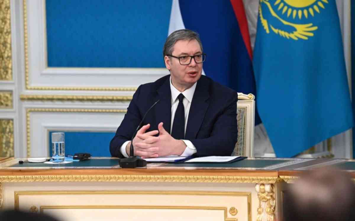 Сербия президенті Александр Вучич отставкаға кетті