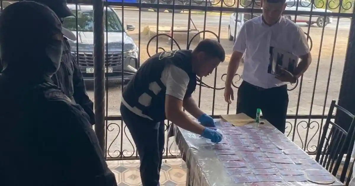 Ақша бопсалады деген күдікпен Сарығаш ауданының тұрғыны ұсталды