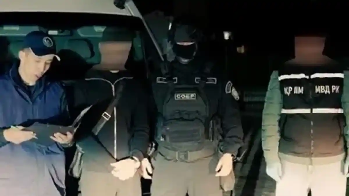 Ақтауда арнайы операция кезінде екі адам ұсталды (видео)
