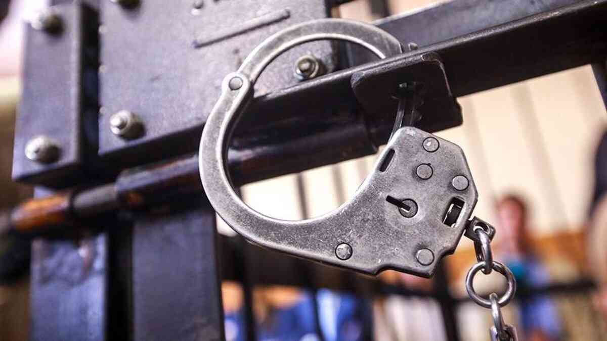 Павлодарда кәмелетке толмаған қыздарға АИТВ жұқтырған ер адам өмір бойына бас бостандығынан айырылды